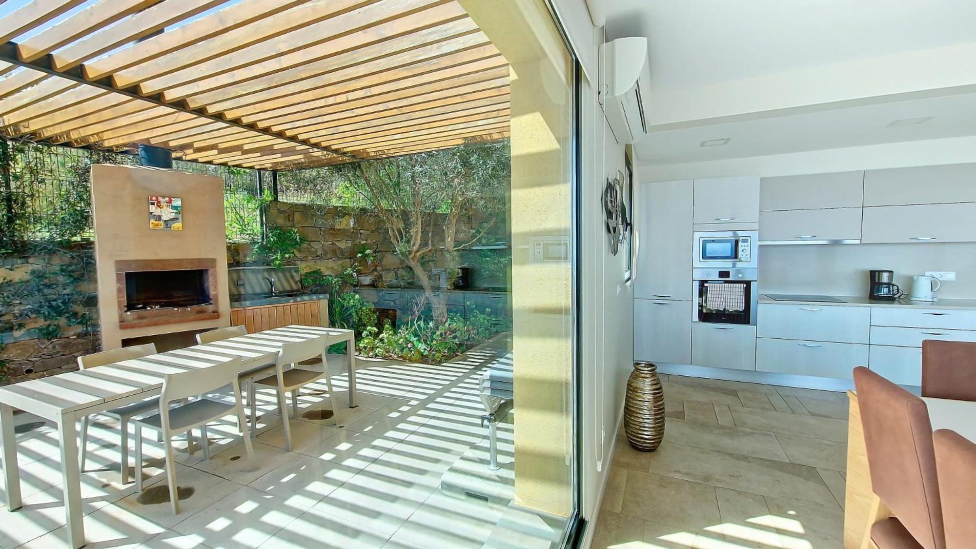 Eden Sun - A Modern Luxury Villa With A Panoramic View 프라제르스 외부 사진
